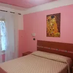 Roxena House