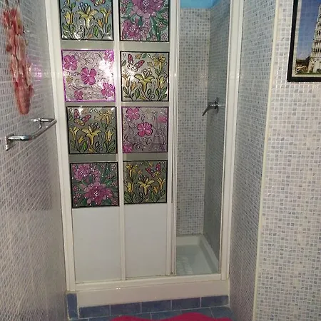 ホテル Roxena House ローマ