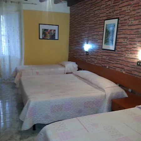 Ξενοδοχείο Roxena House