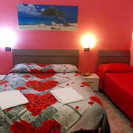Hotel Roxena House *
