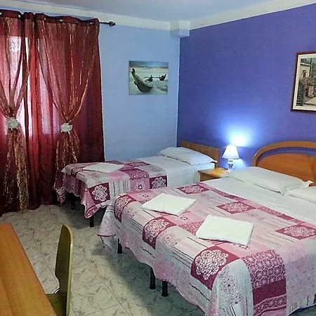 Roxena House Rome