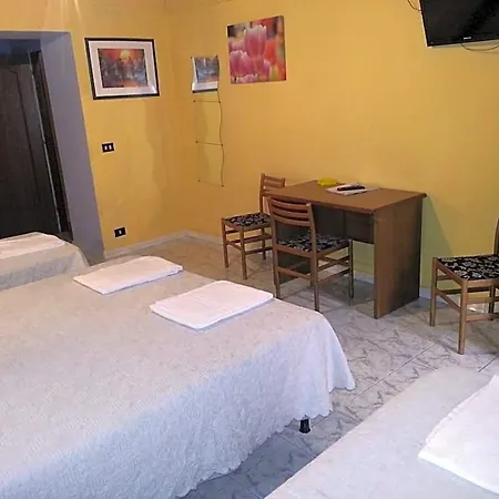Roxena House *