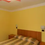 Roxena House 罗马